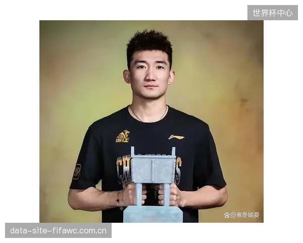 孙铭徽场均近10次助攻背后是高风险传球，失误数超过3次成球队隐患。